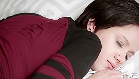 Short-Haired Little teen 18+ Blowjob