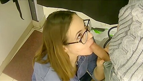 Amateur Public Blowjob In The Shop