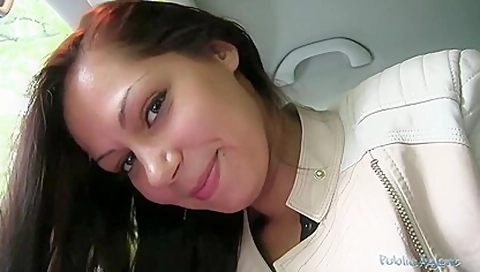 Amateurs Lady Nailed In The Car